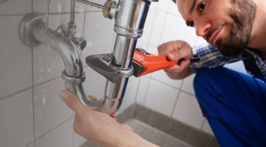 Local tankless water heater installation in Howells, NE